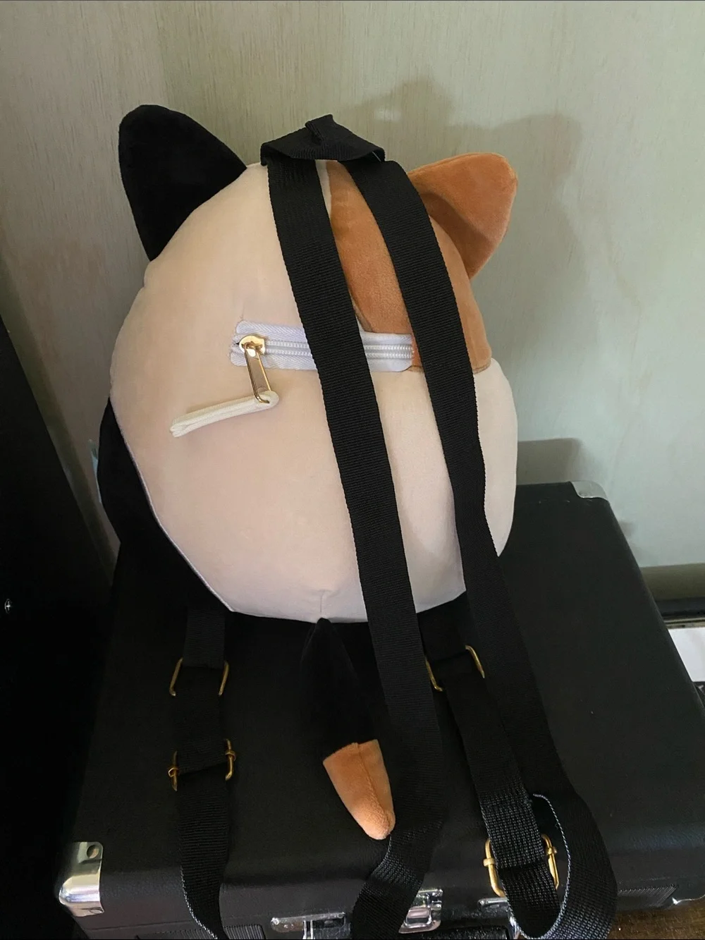 NWOT Plush Calico Cat Squishmallow-style backpack 🎒 🖤